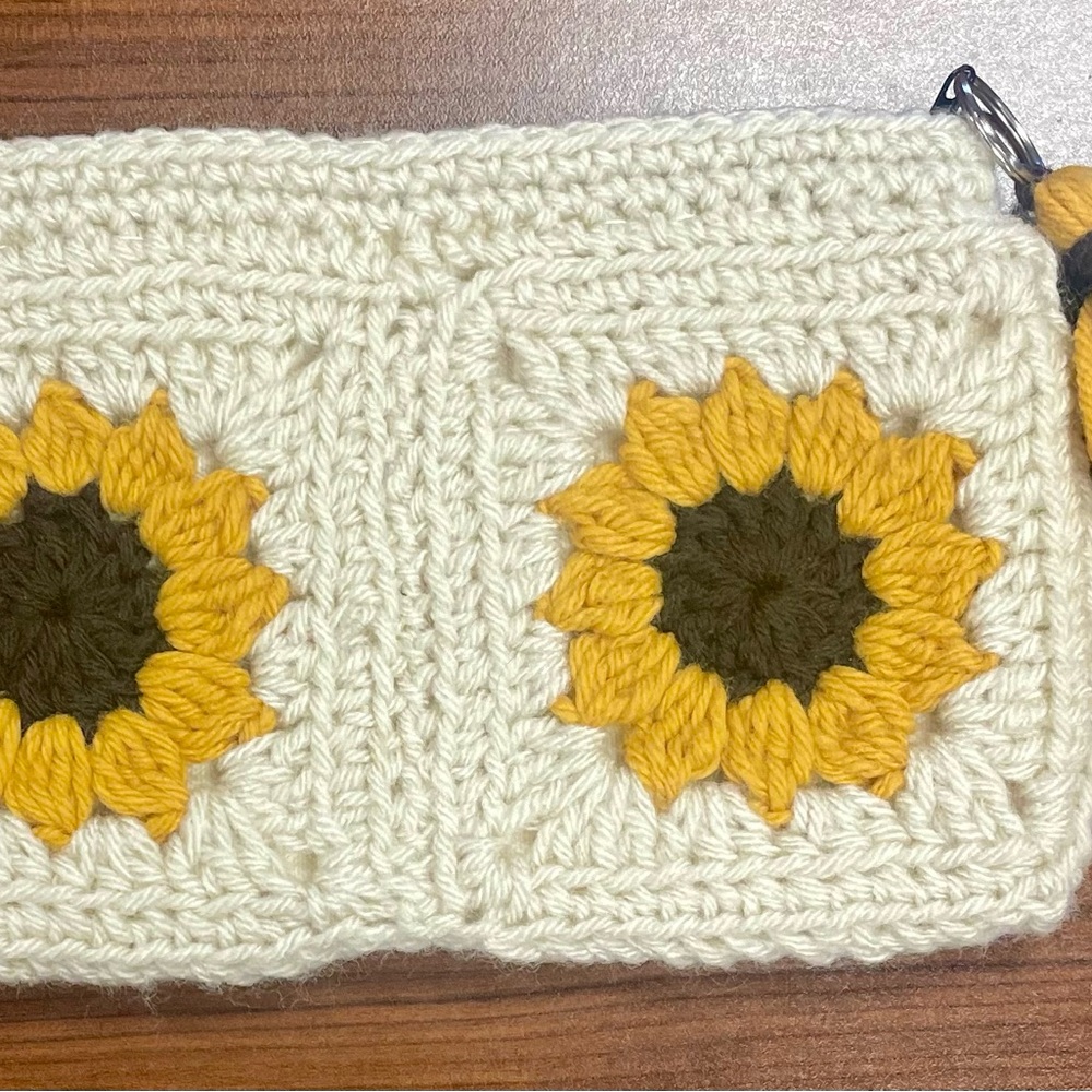 Crochet Sunflower Pouch